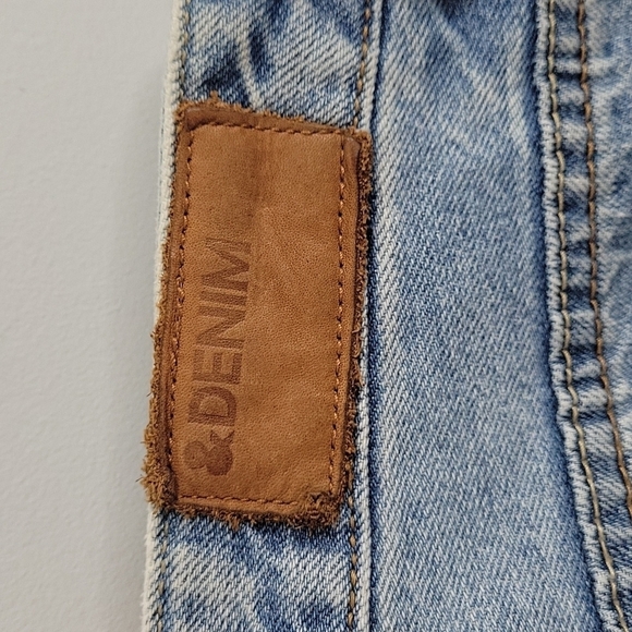 H&M 100% cotton Boyfriend Low Waist Button Fly Tapered Leg Jeans 29/32 - Picture 8 of 10